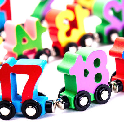 picture of Magnetic wooden number train (27 pcs)