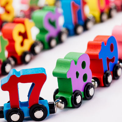 picture of Magnetic wooden number train (27 pcs)